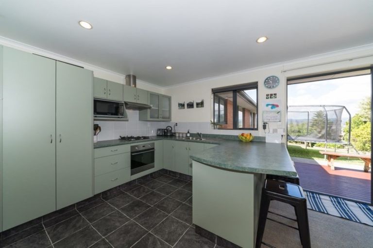 Photo of property in 30 Logan Way, Kelvin Grove, Palmerston North, 4414