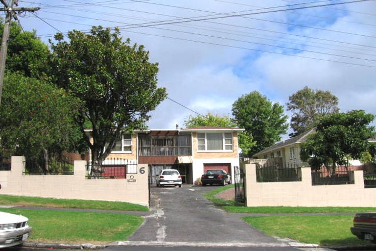 Photo of property in 6 Ribblesdale Road, Henderson, Auckland, 0612