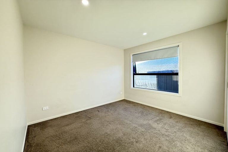 Photo of property in 15 Kea Road, Silverdale, 0932