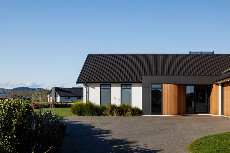 Photo of property in 10 Moemoea Place, Cambridge, 3434