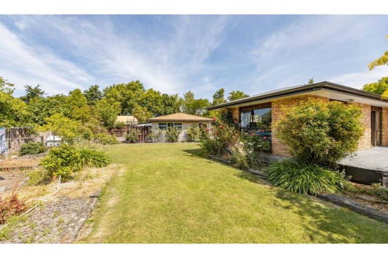 Photo of property in 56 Buckleys Road, Rangiora, 7400