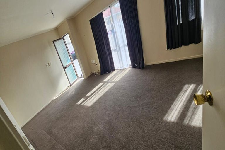 Photo of property in 8a Scott Road, Papakura, 2110