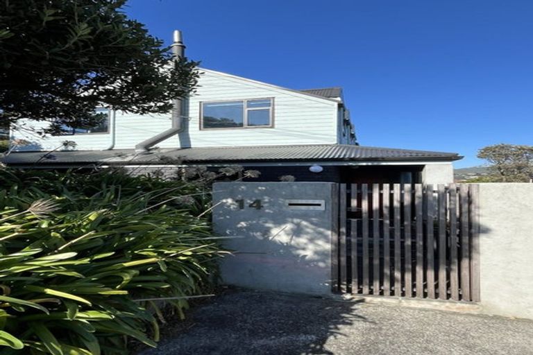 Photo of property in 14 John Street, Titahi Bay, Porirua, 5022