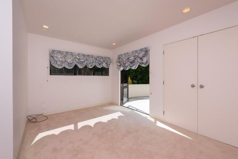 Photo of property in 65 Nevay Road, Miramar, Wellington, 6022