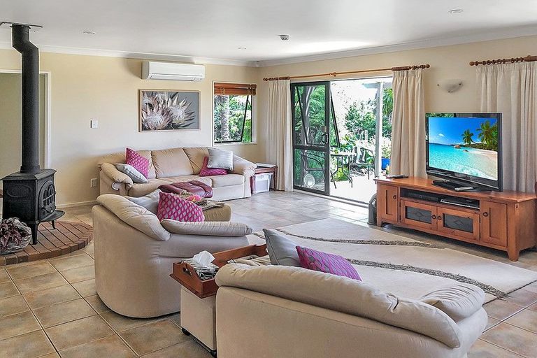 Photo of property in 125b Waimate North Road, Kerikeri, 0293