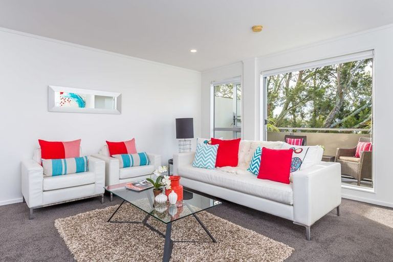 Photo of property in 325/26 Morningside Drive, Morningside, Auckland, 1025