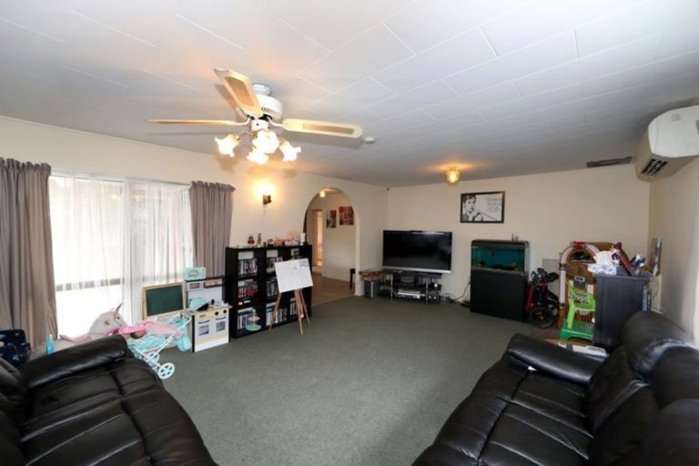 Photo of property in 3 Toop Street, Havelock North, 4130