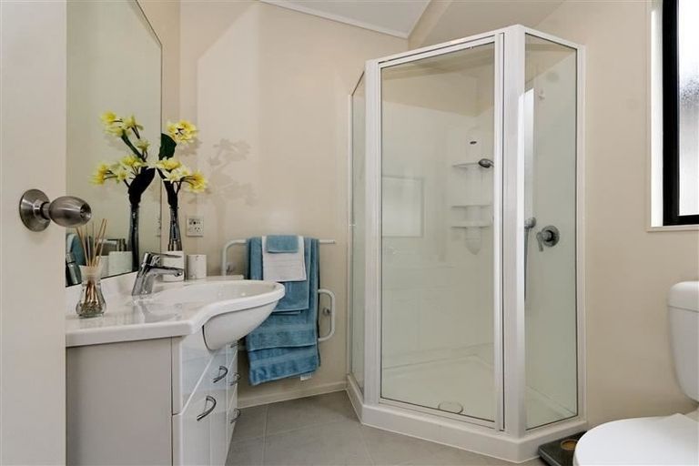 Photo of property in 19 Starlight Cove, Hobsonville, Auckland, 0618