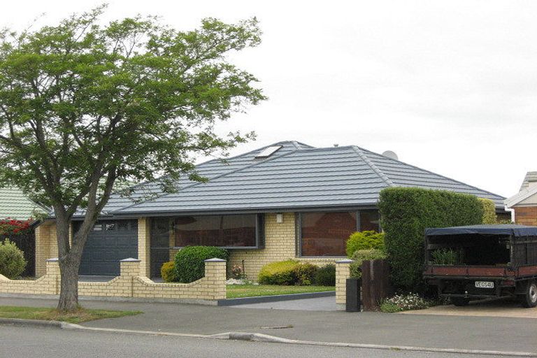 Photo of property in 57 Queenspark Drive, Parklands, Christchurch, 8083