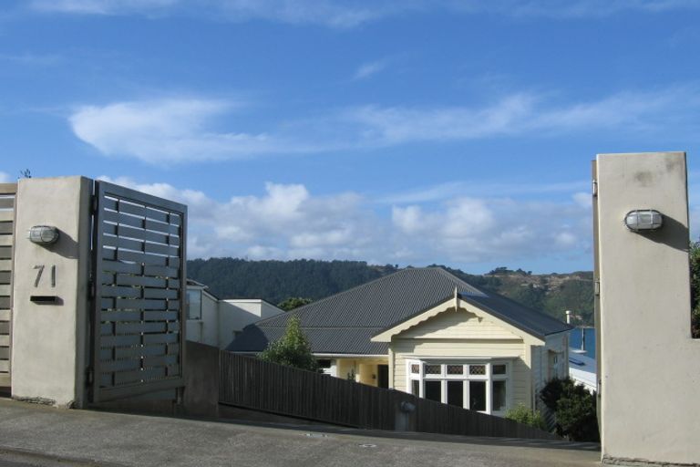 Photo of property in 71 Maida Vale Road, Roseneath, Wellington, 6011