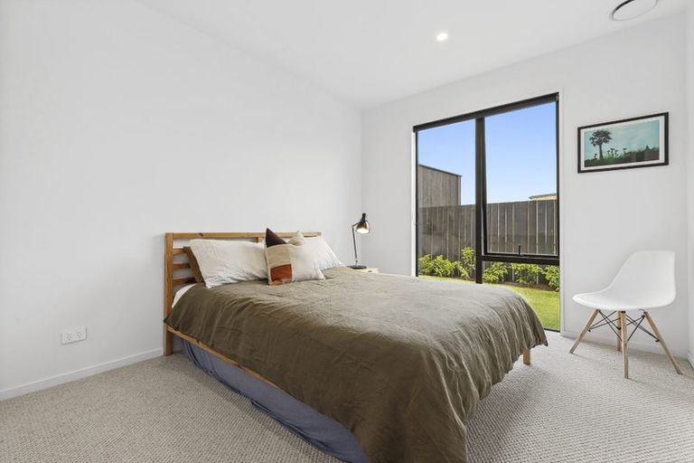 Photo of property in 12 Cleland Close, Wanaka, 9382