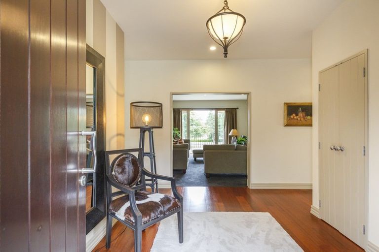 Photo of property in 17a Montgomery Terrace, Hokowhitu, Palmerston North, 4410