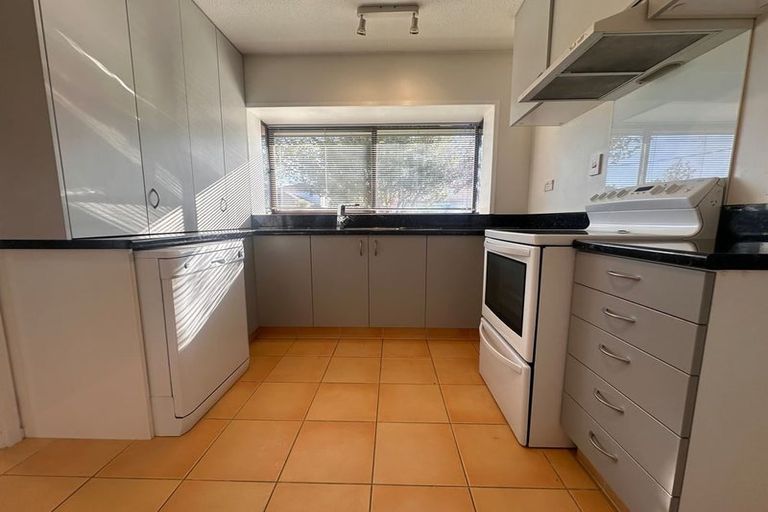 Photo of property in 3 Cranbrook Avenue, Burnside, Christchurch, 8053