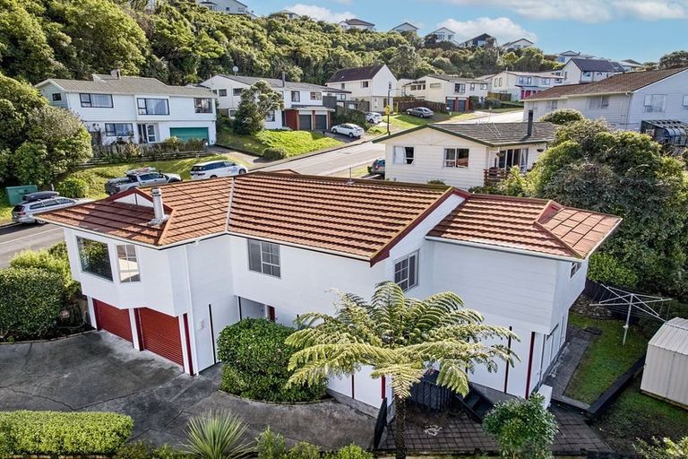 Photo of property in 4 Mclintock Street, Johnsonville, Wellington, 6037
