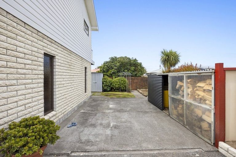 Photo of property in 10 Kamahi Avenue, Hawera, 4610