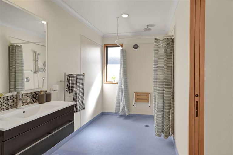 Photo of property in 48 Hakatere Road, Pegasus, 7612