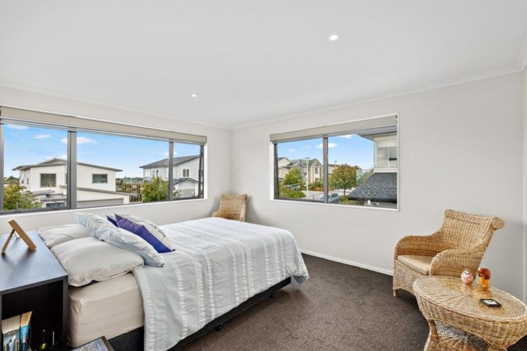 Photo of property in 7 Tuangi Street, Long Bay, Auckland, 0630