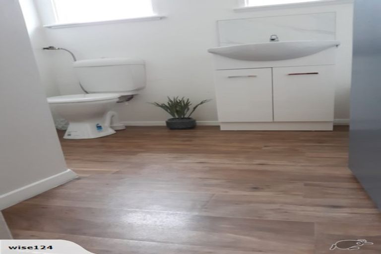 Photo of property in 39 Cardiff Crescent, Cannons Creek, Porirua, 5024