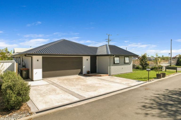 Photo of property in 2 Thomas Way, Brightwater, 7022