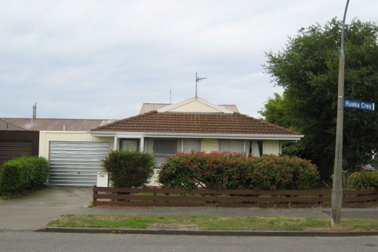 Photo of property in 2/69 Kuaka Crescent, Bromley, Christchurch, 8062