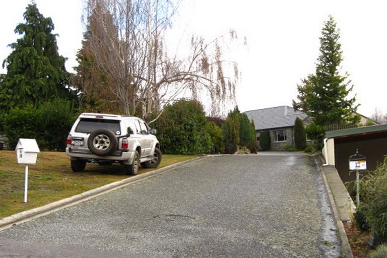 Photo of property in 15 Bracken Street, Arrowtown, 9302