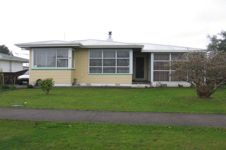 Photo of property in 42 Karamea Crescent, Kelvin Grove, Palmerston North, 4414