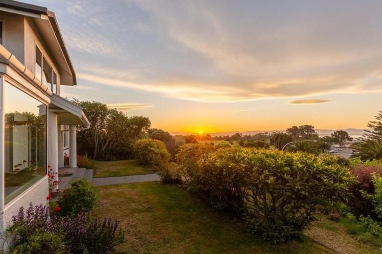 Photo of property in 11 Bisley Avenue, Moana, Nelson, 7011