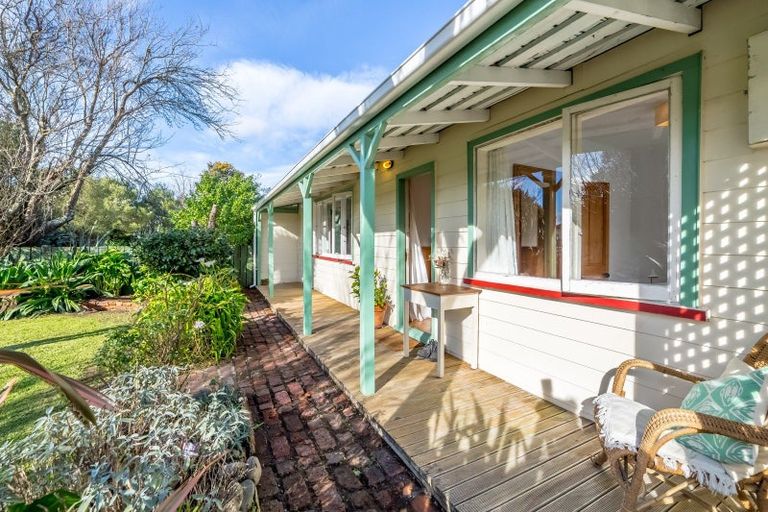 Photo of property in 138 Fitzherbert Street, Featherston, 5710