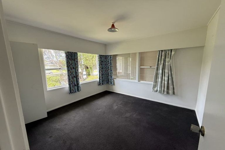 Photo of property in 30 Meadway, Sunnyhills, Auckland, 2010
