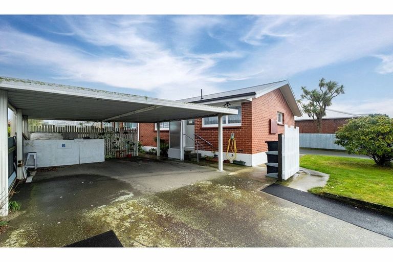 Photo of property in 1-11/94 Avenue Road, West End, Timaru, 7910