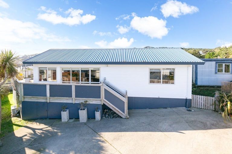 Photo of property in 12c Rahui Street, Strathmore Park, Wellington, 6022