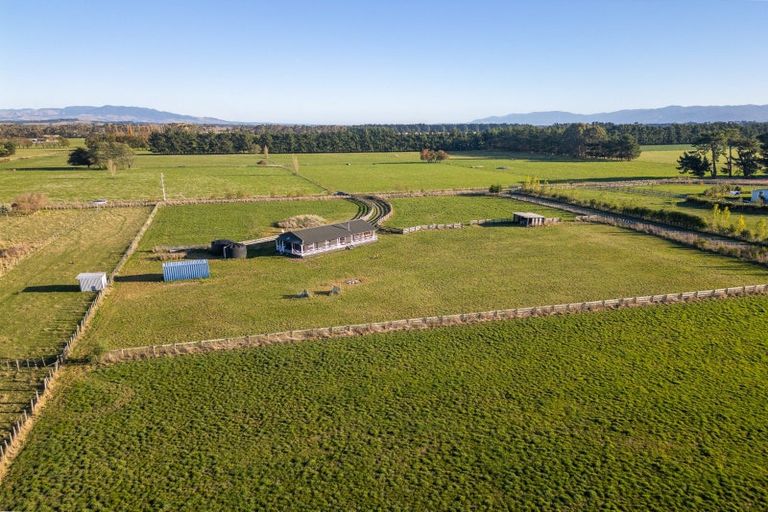 Photo of property in 90 Settlement Road, Morison Bush, Greytown, 5794