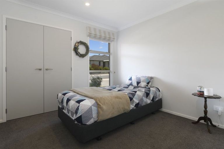 Photo of property in 89 Bert Wall Drive, Omokoroa, 3114