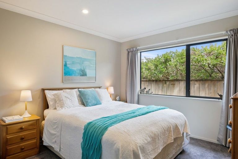 Photo of property in 99 Weggery Drive, Waikanae Beach, Waikanae, 5036