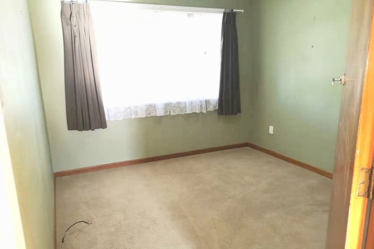 Photo of property in 2/134 Forrest Road, Milford, Auckland, 0620