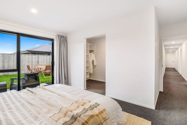 Photo of property in 160 Faringdon Boulevard, Rolleston, 7615