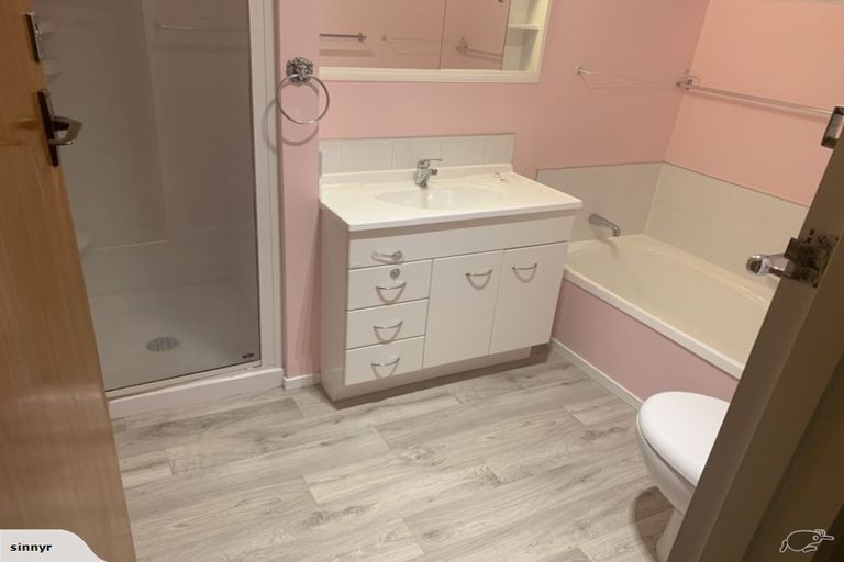 Photo of property in 20 Edwards Place, Terrace End, Palmerston North, 4410