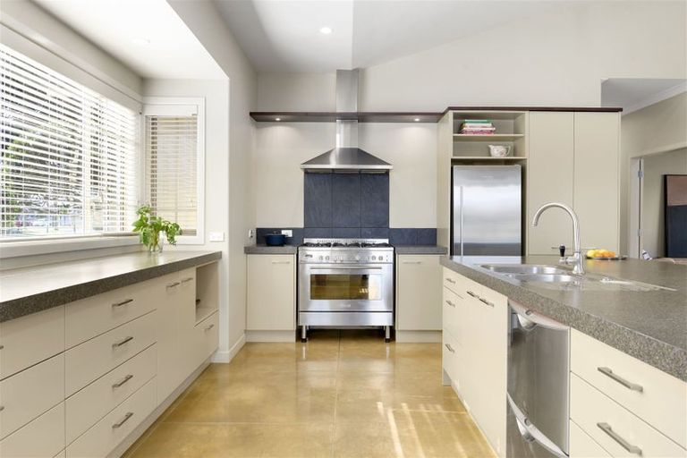 Photo of property in 69 Wiltshire Drive, Huntington, Hamilton, 3210