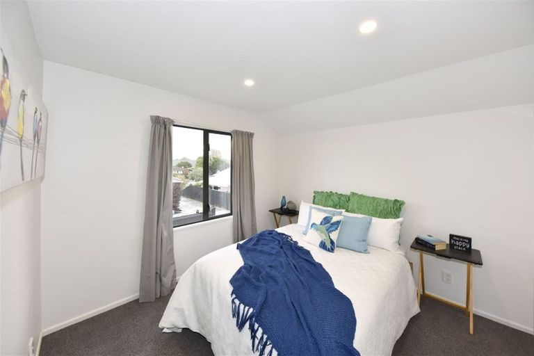 Photo of property in 2/24 Withells Road, Avonhead, Christchurch, 8042