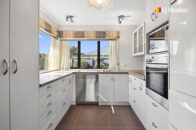 Photo of property in 83 Queens Drive, Saint Kilda, Dunedin, 9012