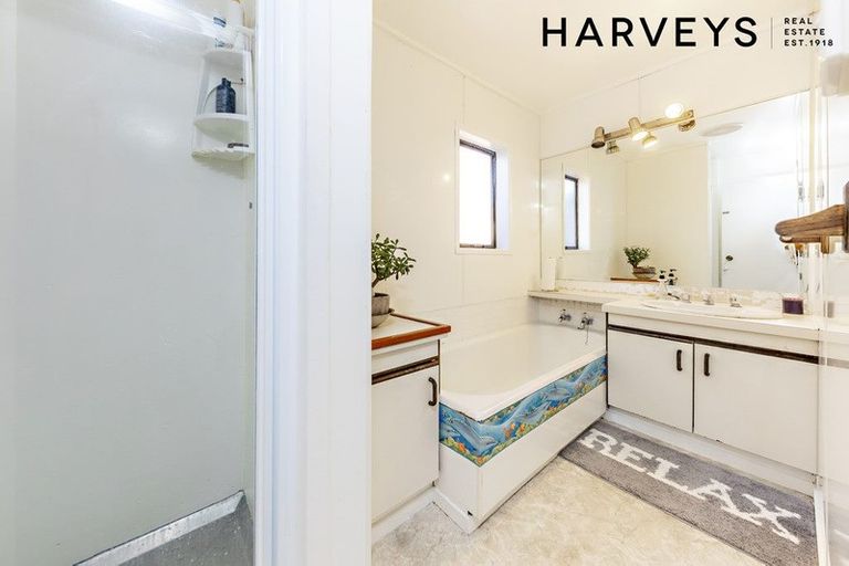 Photo of property in 44 Sturdee Road, Manurewa, Auckland, 2102