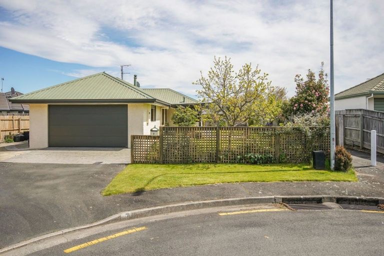 Photo of property in 7 Heath Place, Stoke, Nelson, 7011