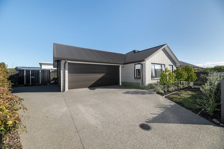Photo of property in 2 Pimelea Street, Papamoa Beach, Papamoa, 3118