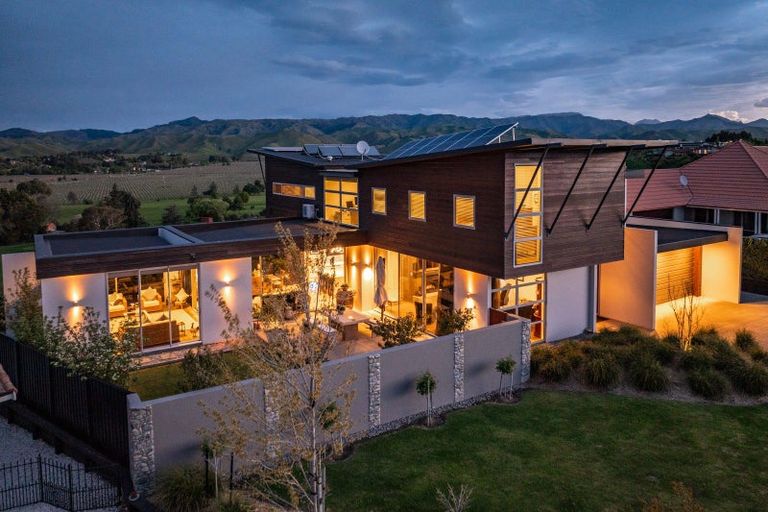 Photo of property in 12 Golf View Close, Fairhall, Blenheim, 7272