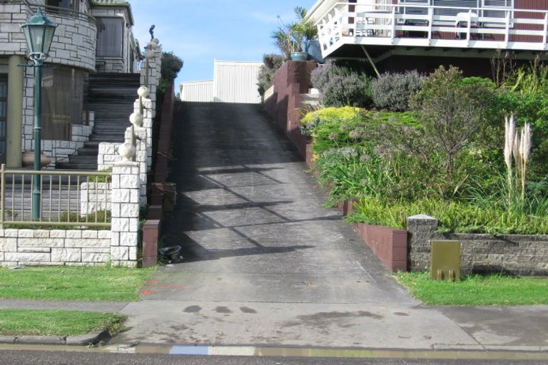 Photo of property in 77a The Parade, Bucklands Beach, Auckland, 2012