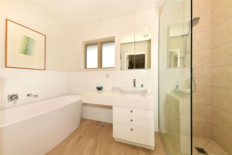 Photo of property in 16a Hadlow Place, Burnside, Christchurch, 8041