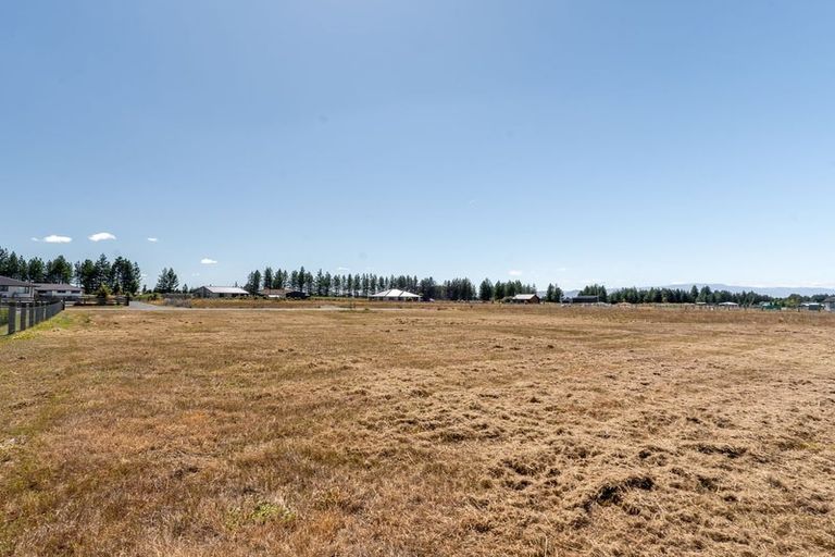 Photo of property in 16 Temple Drive, Twizel, 7901