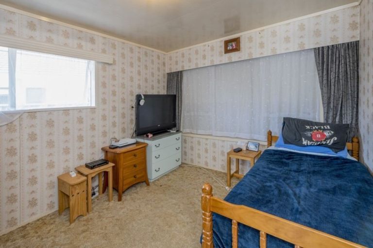 Photo of property in 22 Kings Drive, Levin, 5510