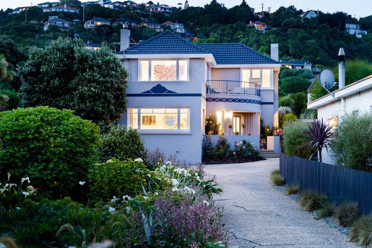 Photo of property in 10 Cliffs Road, Saint Clair, Dunedin, 9012