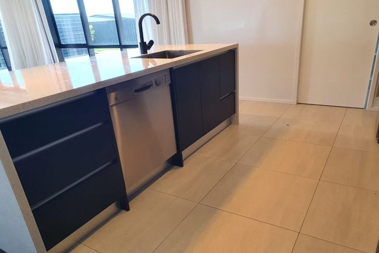 Photo of property in 3 Roy Johns Way, Bell Block, New Plymouth, 4312